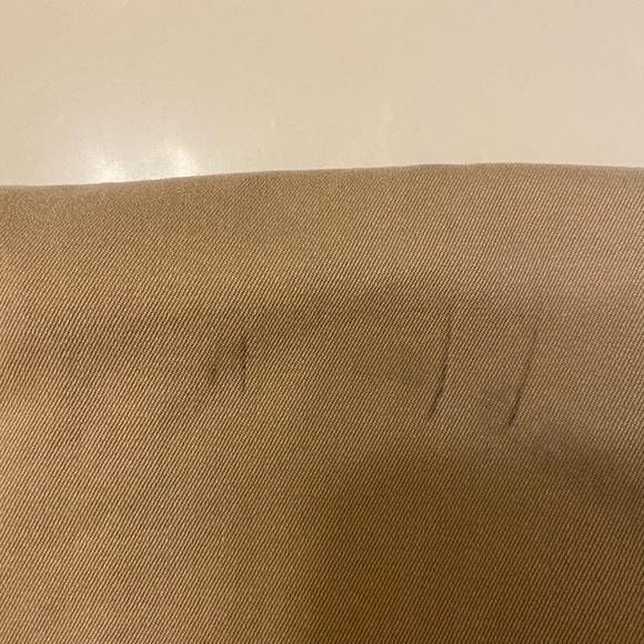 J Crew women’s shorts. City Fit. Size 4. Used. Flaw on back right - Picture 7 of 7